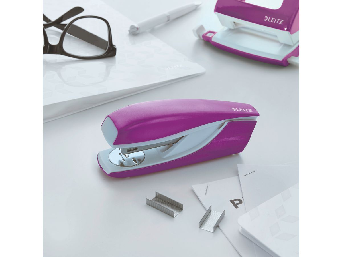 LEITZ Heftgerät NeXXt WOW 5502 55022062 violett 30 Blatt (4002432103157)