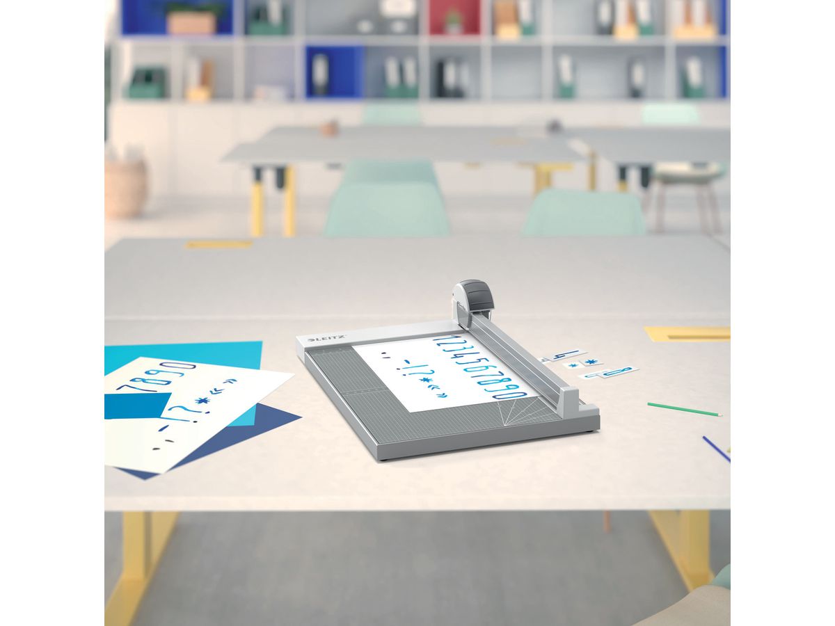 LEITZ Rollenschneidemaschine 9027-00-00 Precision Office A4 / 15 Blatt (4002432129768)