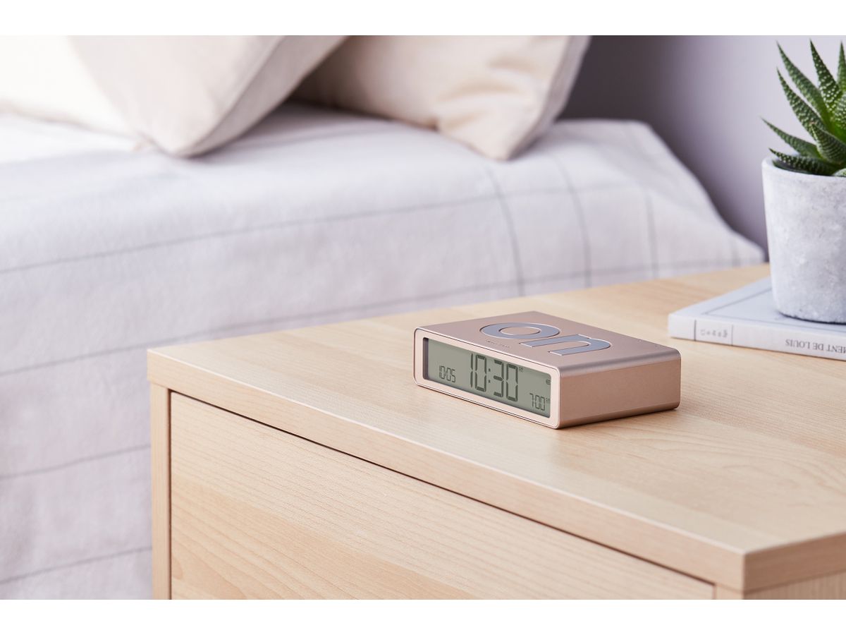 LEXON Wecker Flip Classic LR157D1 gold, USB-C (3660491209428)