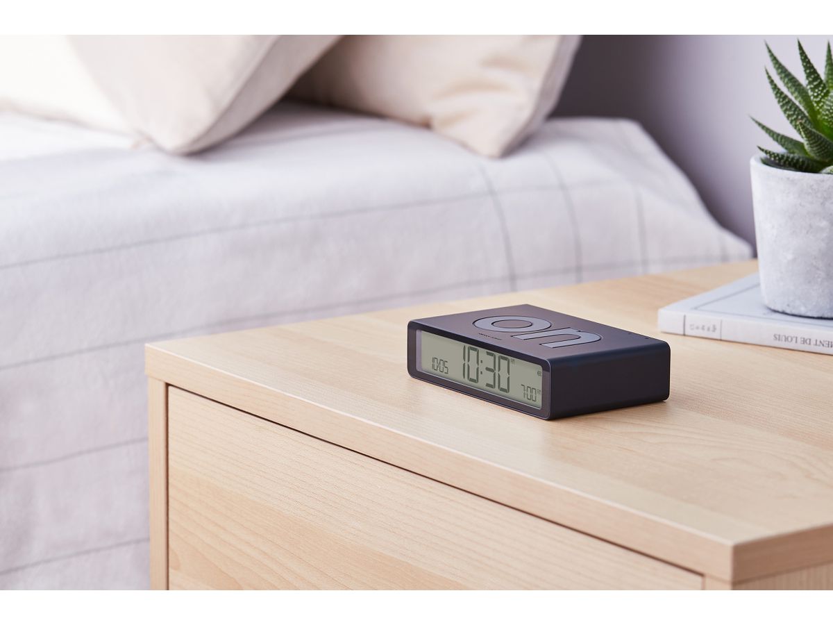 LEXON Wecker Flip Classic LR157N0 schwarz, USB-C (3660491209381)