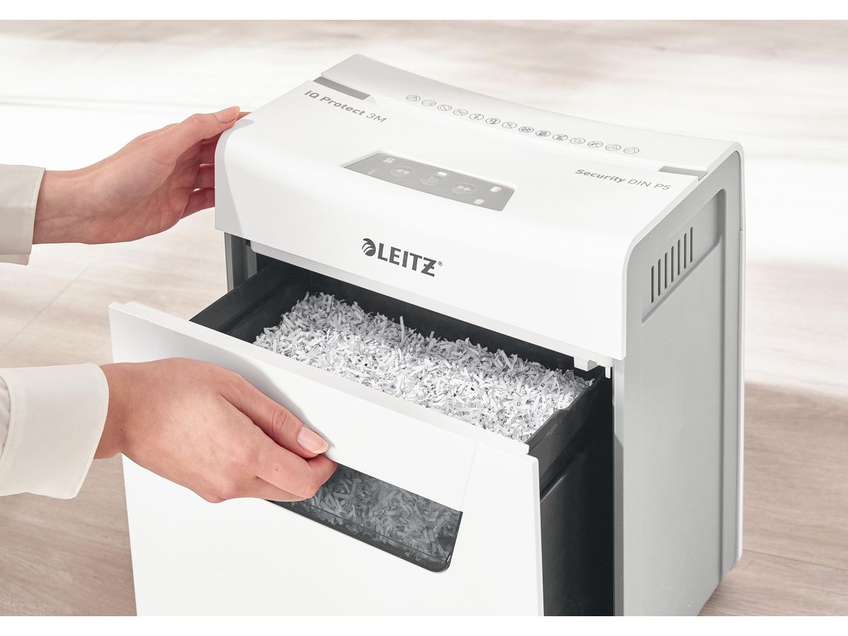 LEITZ Aktenvernichter IQ Protect 8090-20-00 6X, P-4, 10lt (4002432127153)
