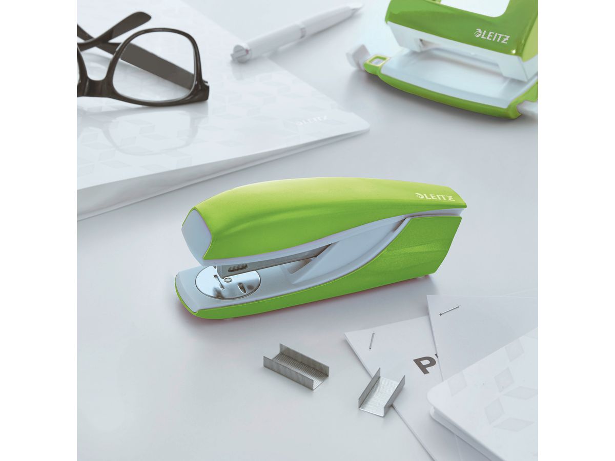 LEITZ Heftgerät NeXXt WOW 5502 5502-10-54 grün 30 Blatt (4002432123773)