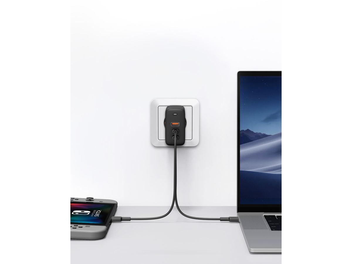 AUKEY Omnia Mix3 90W 3-Port PD GaN PA-B6S Bundle 3-Port 2xUSB-C&1xUSB-A&Cable (0692041999599)