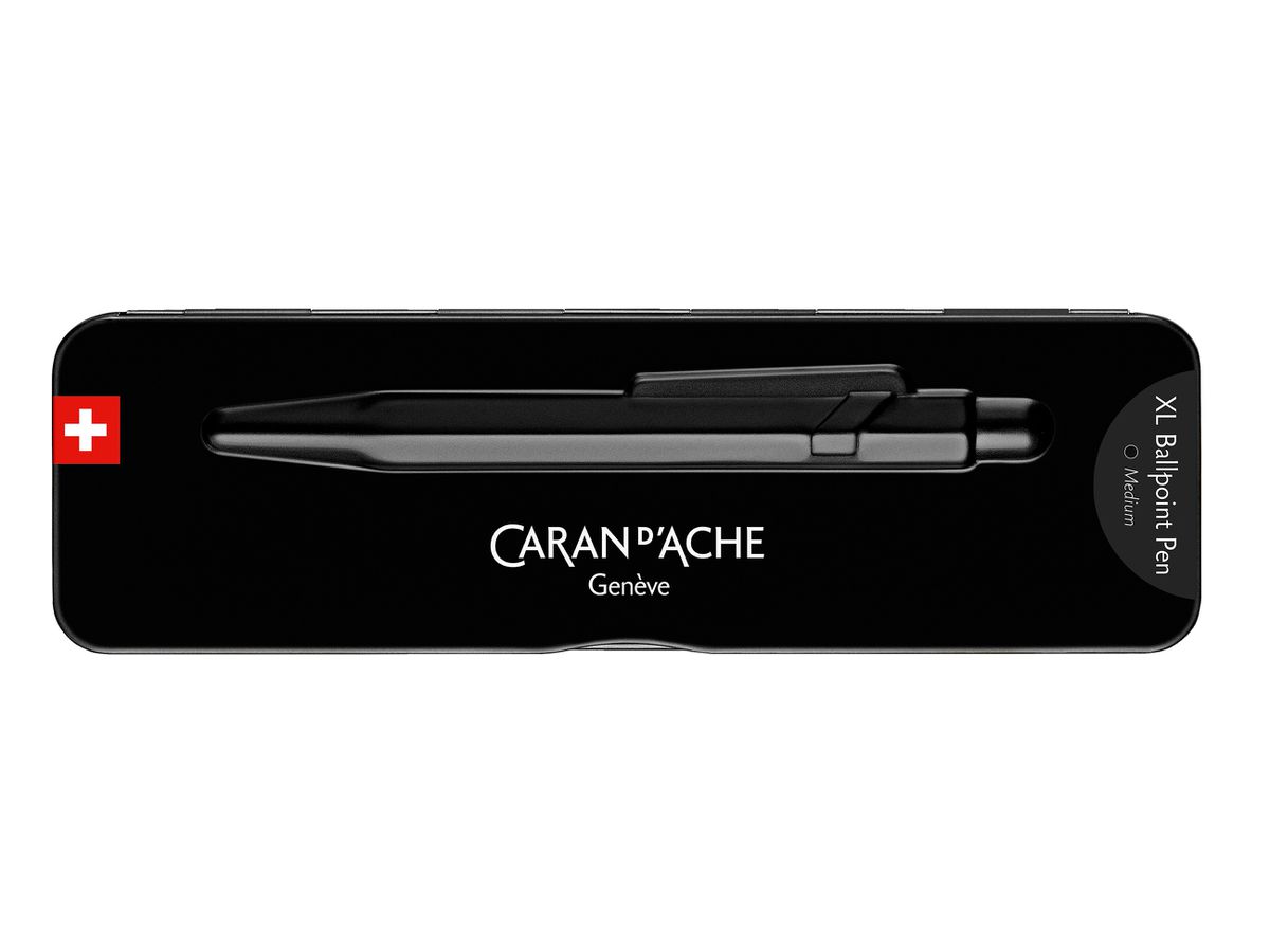 CARAN D'ACHE Penna a sfera 849 XL 850.496 Black Code, con astuccio met. (7630002360630)